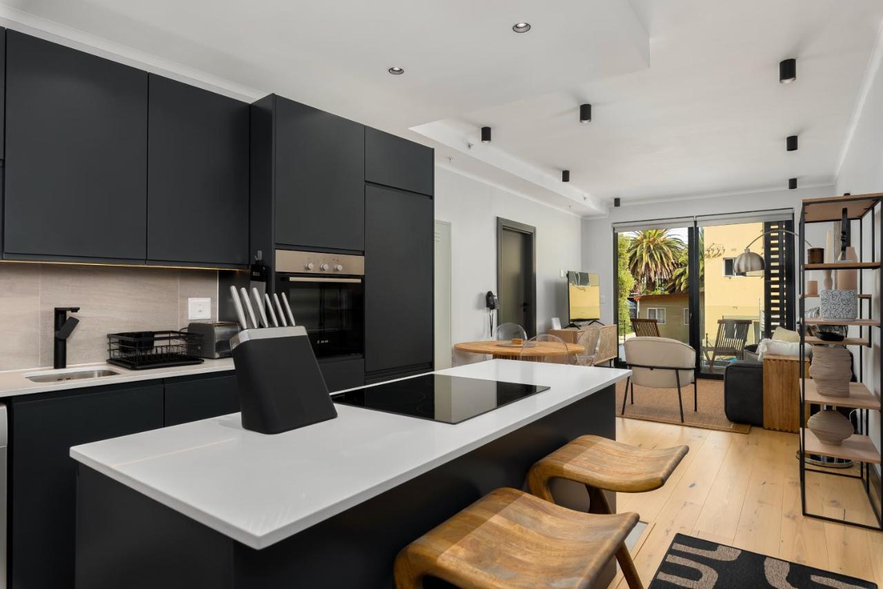 Luxury Green Point Apartment With Backup Power Cape Town Exterior photo